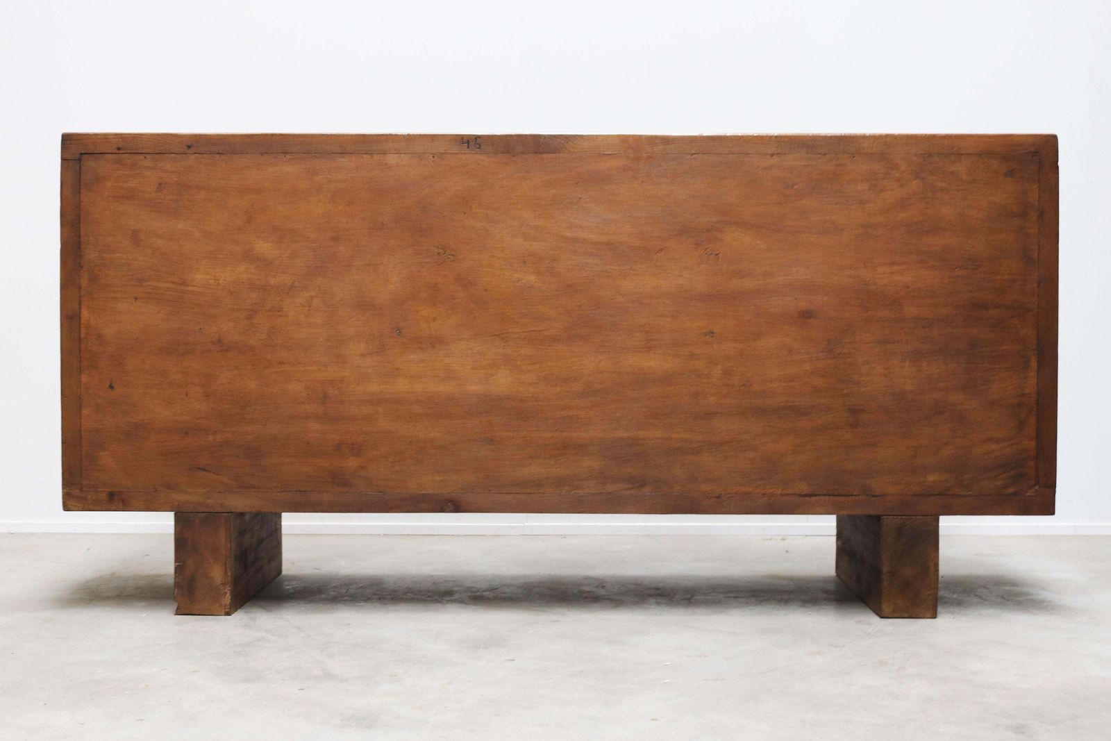 photo vintage Enfilade mid-century BIOSCA, en pin teinté, Espagne, Brutalist, années 1960