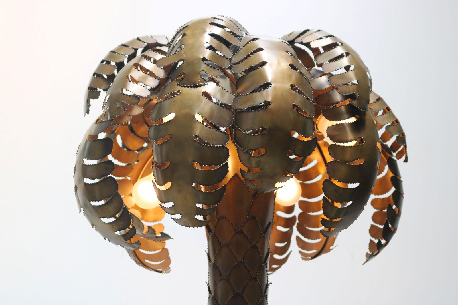 Grote vintage vloerlamp in de vorm van een palmboom – Maison Jansen, Christian Techoueyres, 1970, messing photo for sale