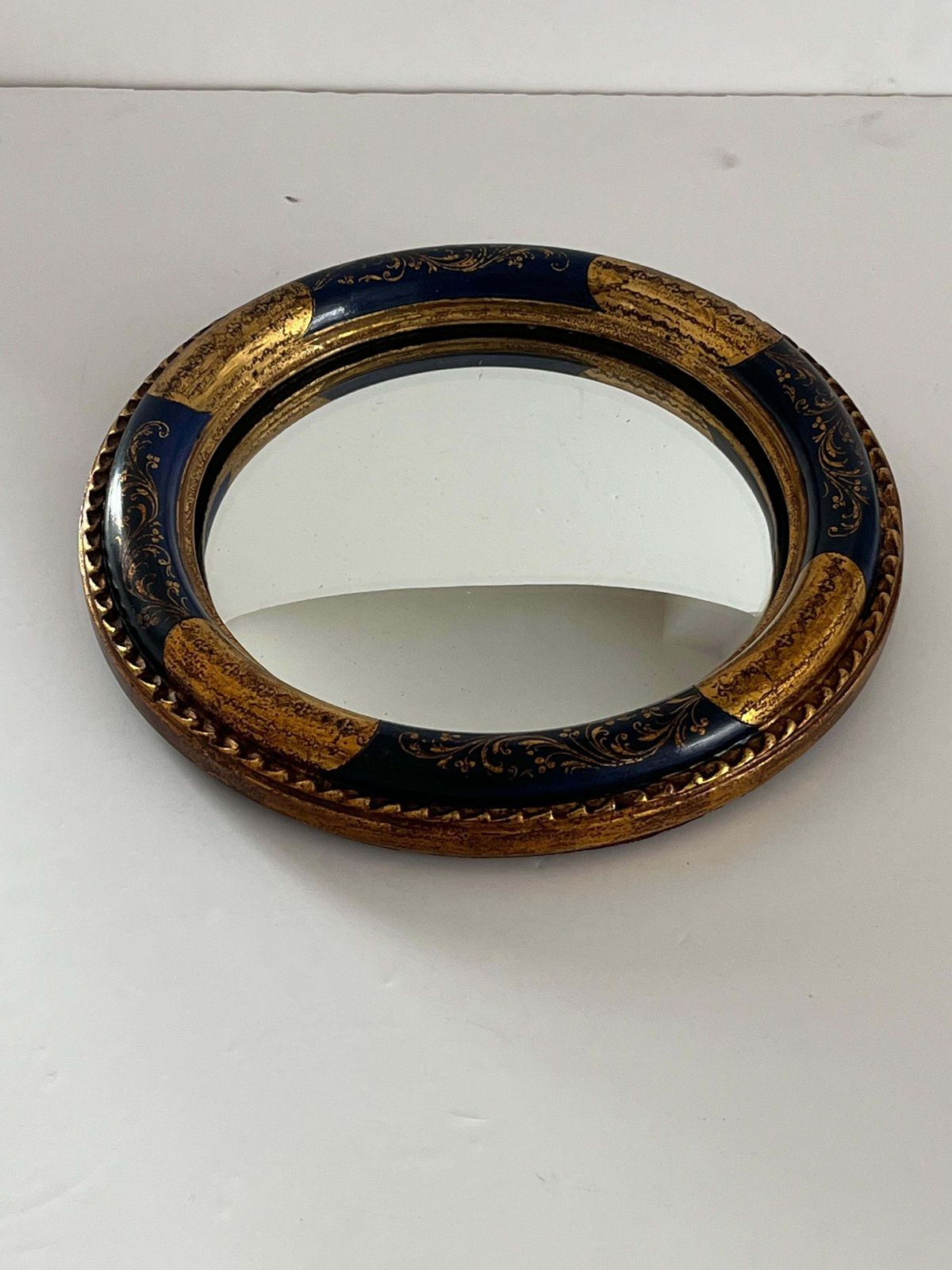 Ronde Convexe Wandspiegel, Houten Lijst Blauw en Verguld, Fijn Detail, Begin 20e Eeuw photo 445.0