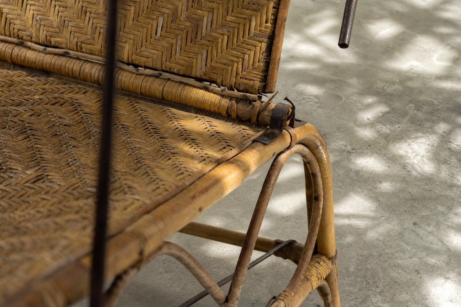 Fauteuil lounge vintage allemand en rotin avec repose-pieds extensible, années 1930 photo furniture