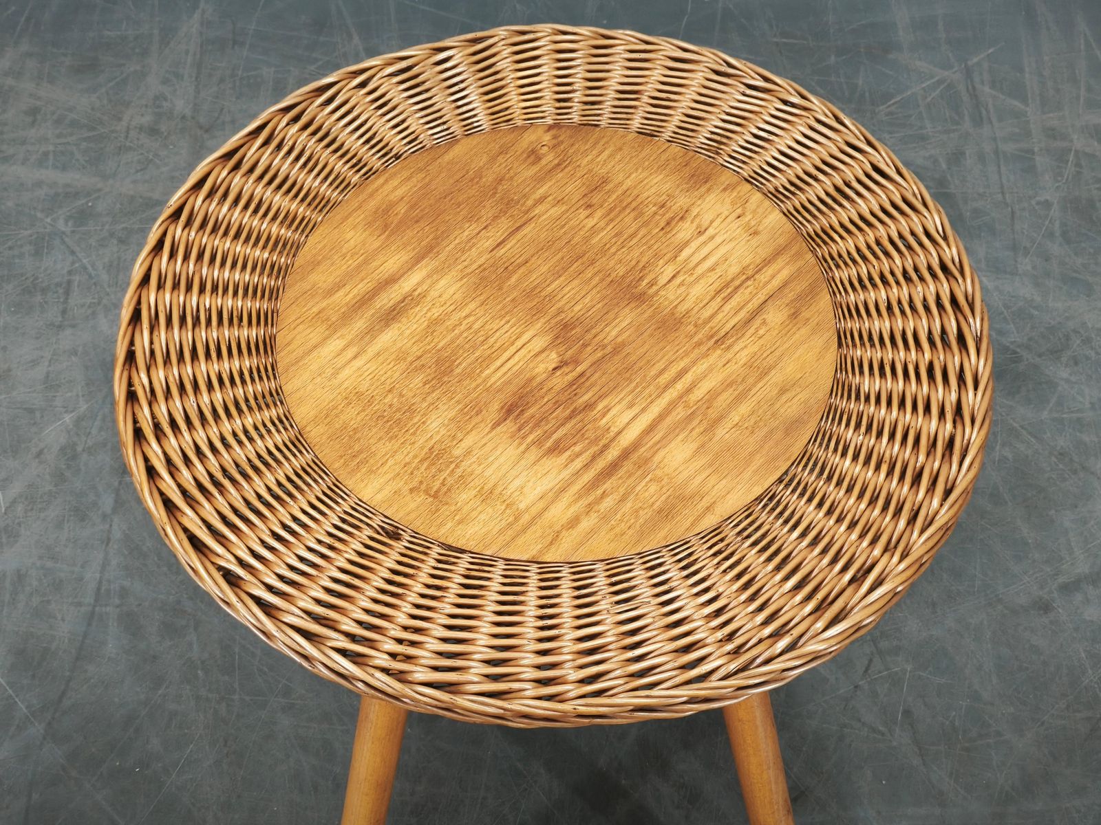 Jan Kalous Rotan en Beuken Bijzettafel, Tsjecho-Slowakije, jaren 1970 photo Meubels