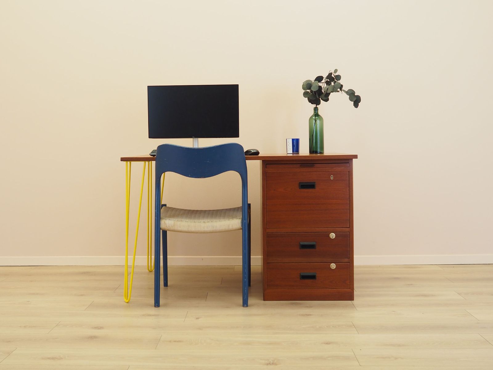 Teakhouten bureau, Deens design, jaren 1970, geproduceerd door Bornholm Møbelfabrik photo furniture
