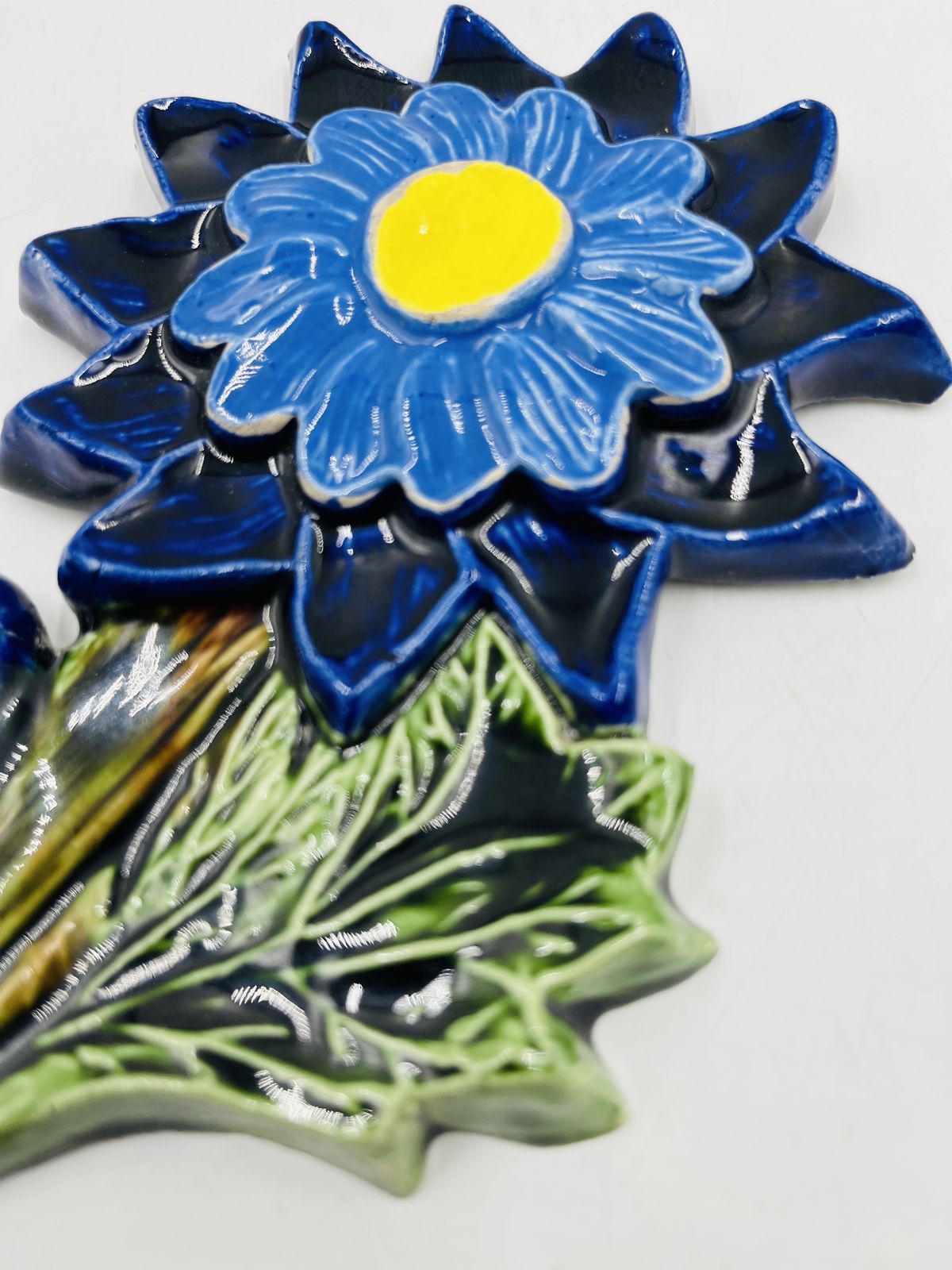 Belgische keramische bloemenhaak van André Bayer photo for sale