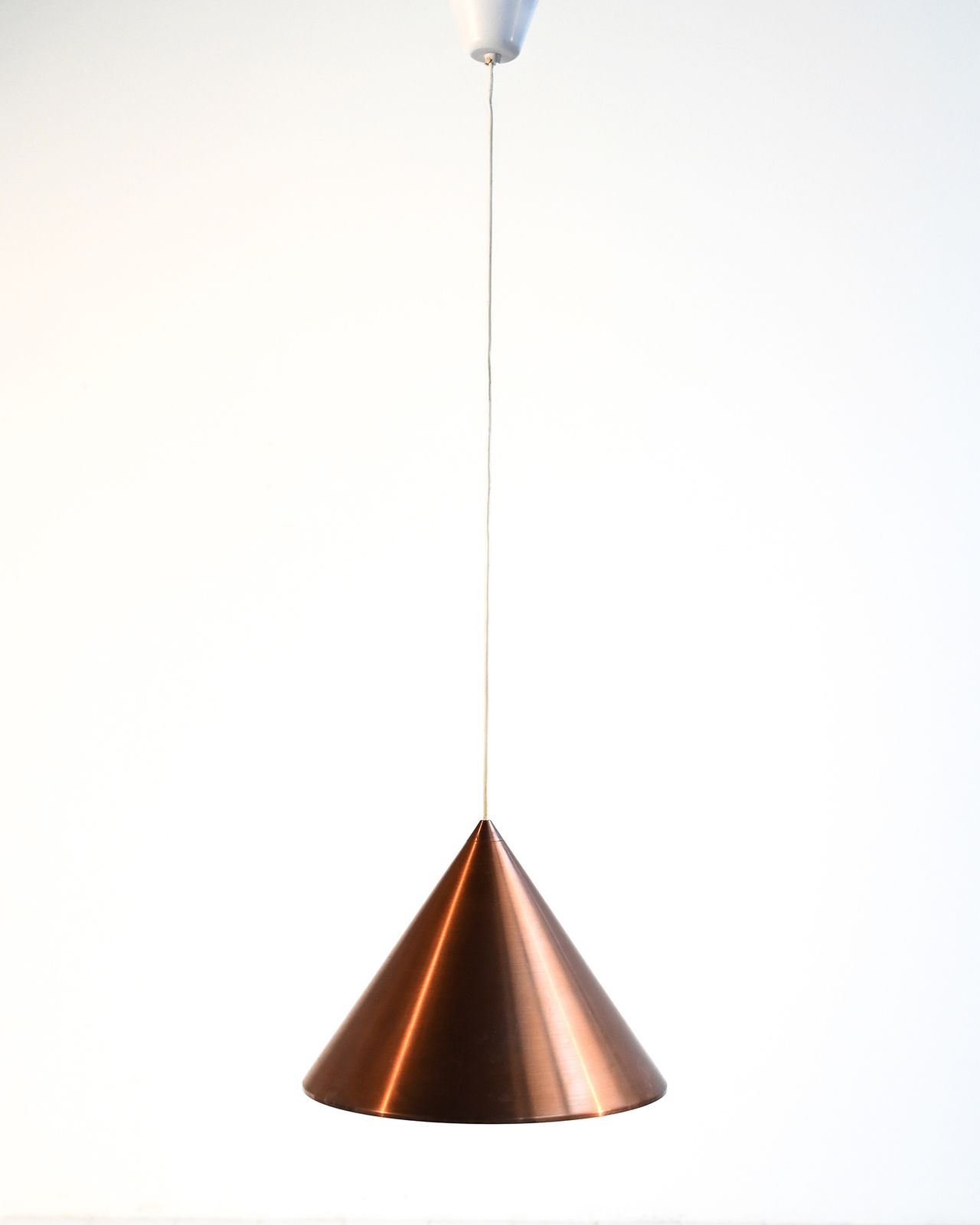 "Biljard" plafondlamp van Arne Jacobsen voor Louis Poulsen, ca. jaren 1960 photo Verlichting