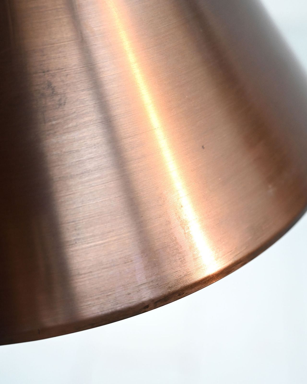 photo furniture "Biljard" plafondlamp van Arne Jacobsen voor Louis Poulsen, ca. jaren 1960