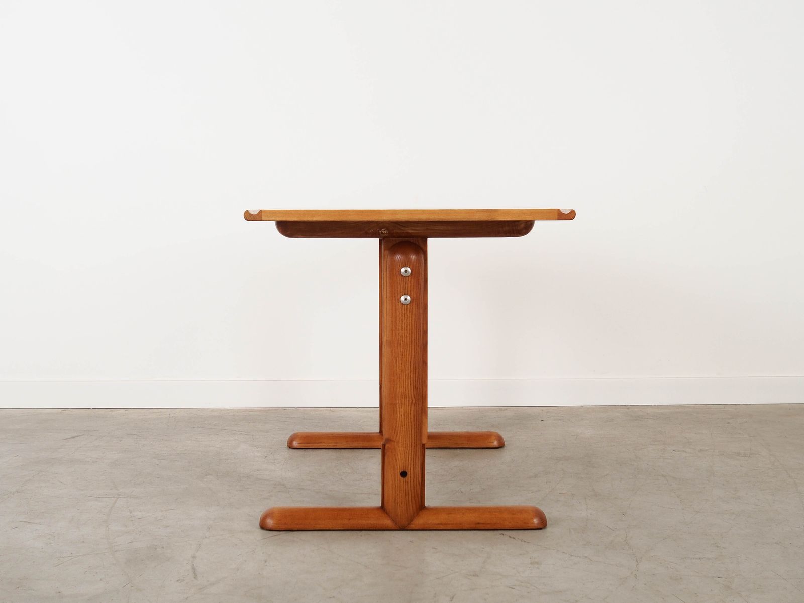 Bureau à plateau réglable, design italien, années 1970, fabriqué en Italie photo Mobilier
