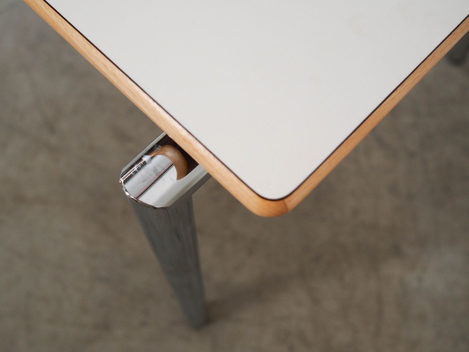Gelamineerde tafel, Deens design, 2000, geproduceerd door Randers Møbelfabrik photo buy