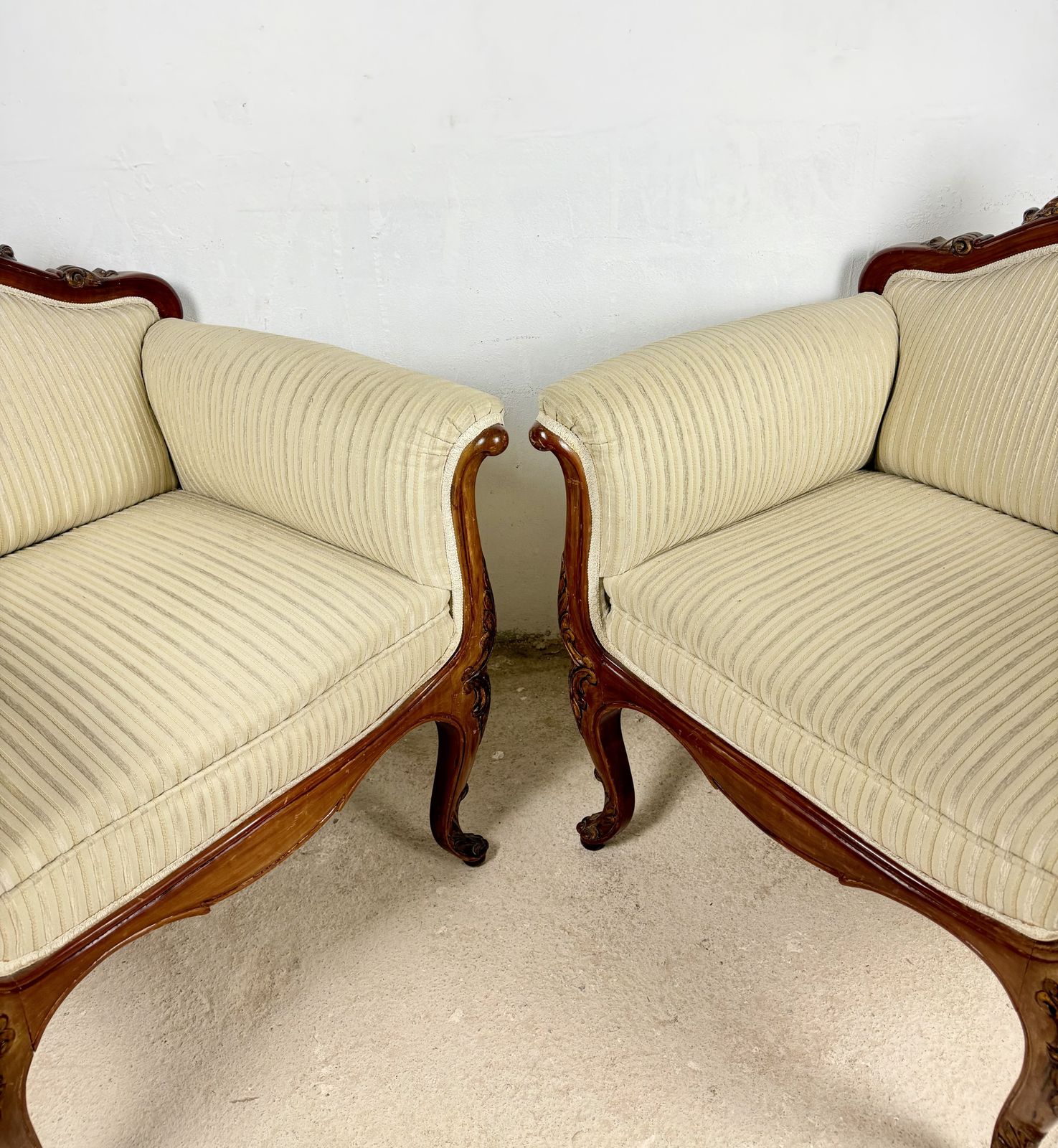 Paar Franse Louis XV-stijl fauteuils, jaren 1960 photo Meubels