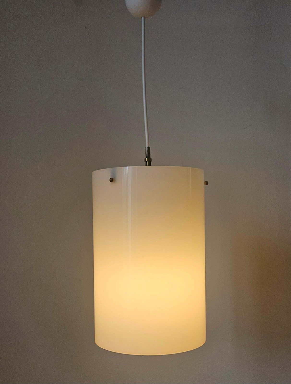 photo furniture Set van drie zeldzame mid-century hanglampen – Fog & Morup, Denemarken, jaren 1960