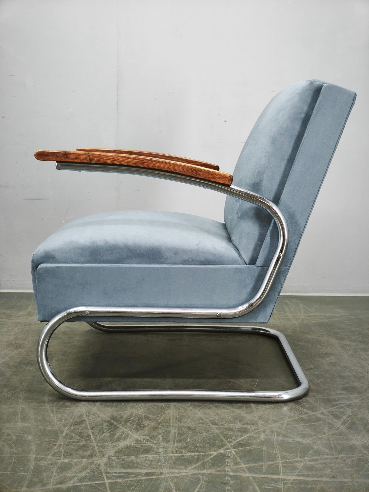 photo for sale Fauteuil cantilever Bauhaus années 1930 de style Thonet S 411, attribué à Kovona