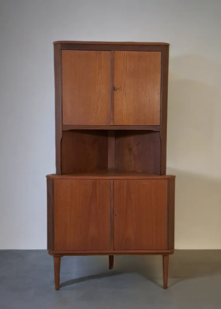 Meuble d'angle mid-century en teck, Danemark, années 1960 photo furniture