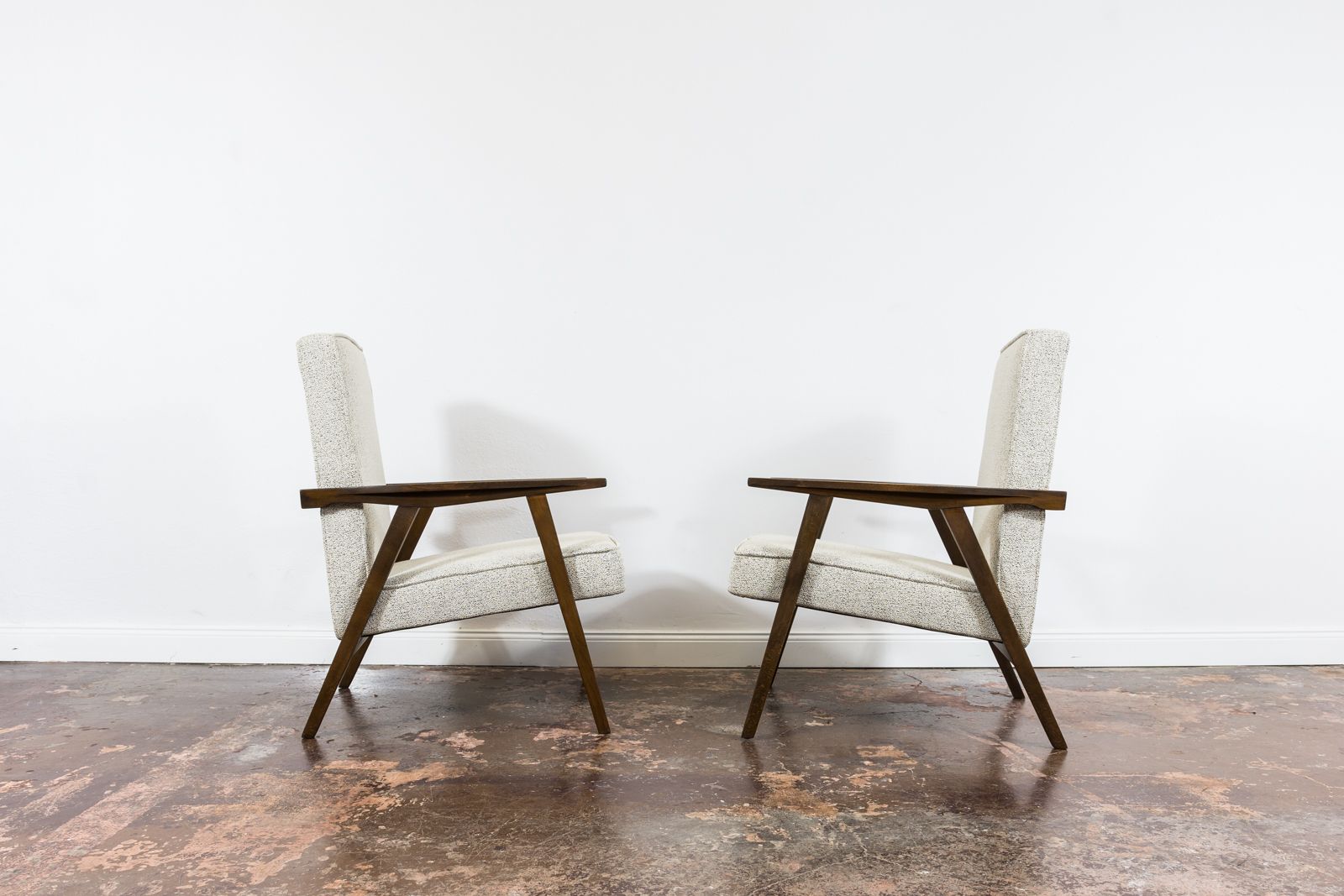 Minimalist Armchairs, Poland, 1960s, Set Of 2 photo Furniture