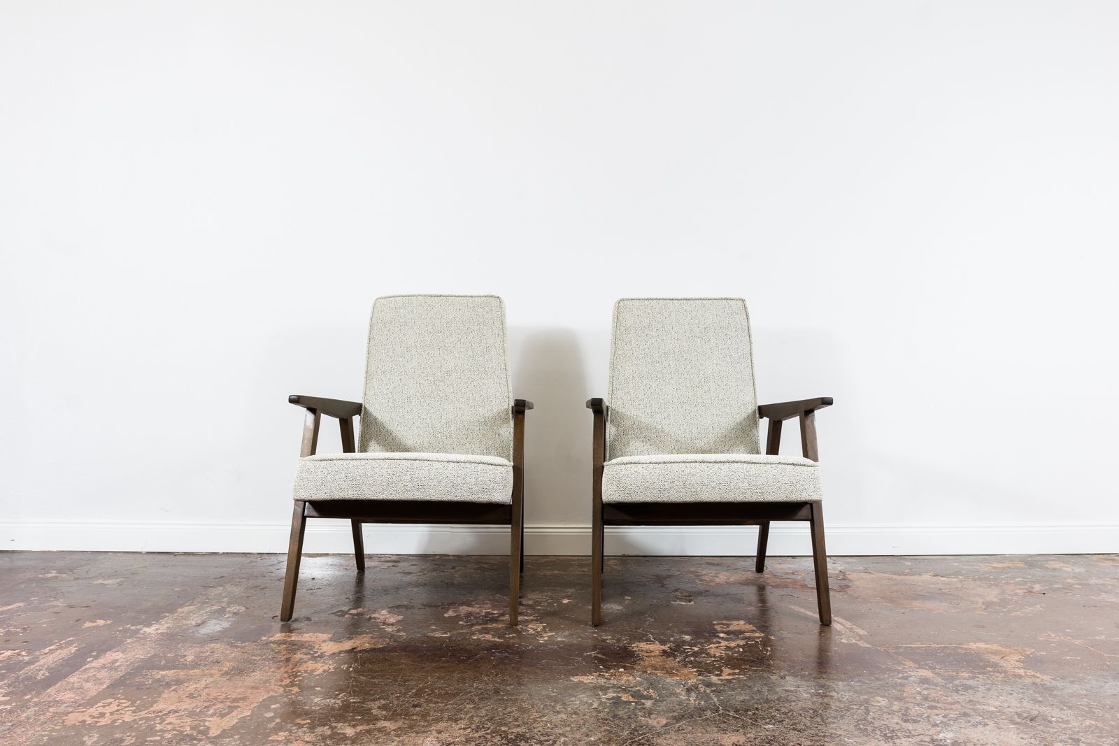 Meubels Minimalistische fauteuils, Polen, jaren 1960, set van 2 photo