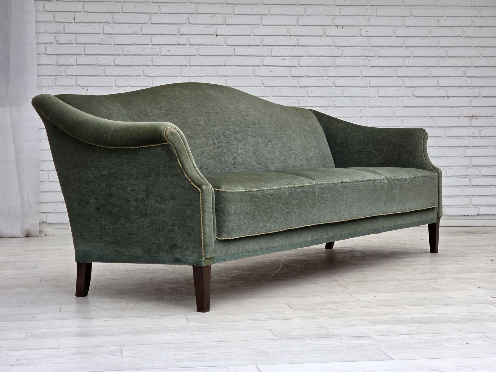 Jaren 1960, 3-zitsbank Deens design, groen meubelvelours. photo 1770.0