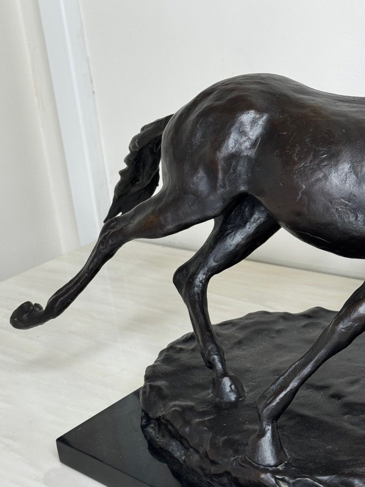 Bronzen ruiterstandbeeld "Galloping Horse" van Enzo Plazzotta, limited edition nr. 6/9 photo vintage