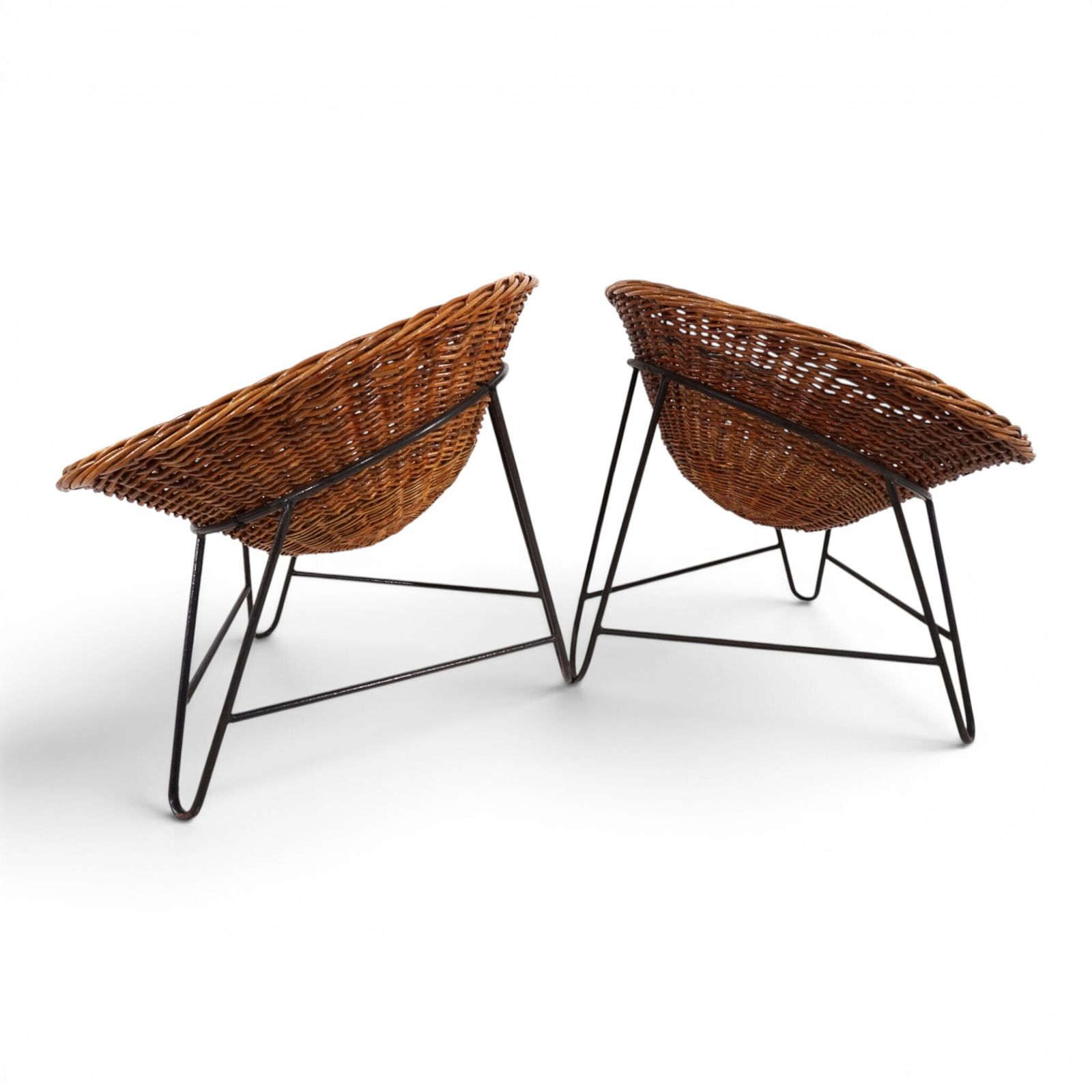 Pod Chairs – Paar rotan/rieten loungstoelen op metalen frame, 1970 photo buy