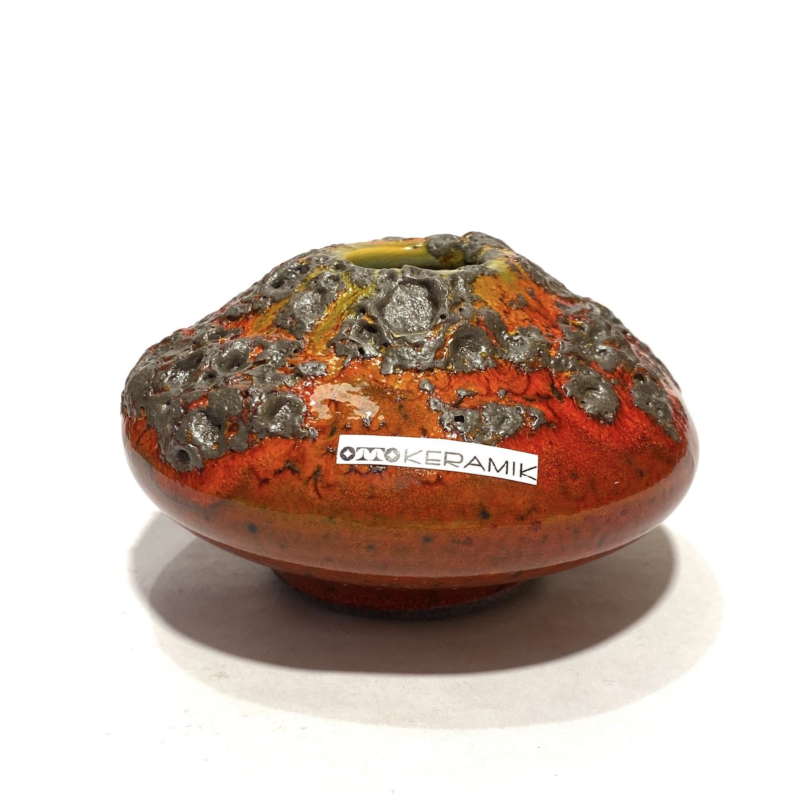 Otto Keramik 203 Vaas in Rood en Geel Fat Lava (11 cm diameter), West-Duits aardewerk glazuur photo for sale