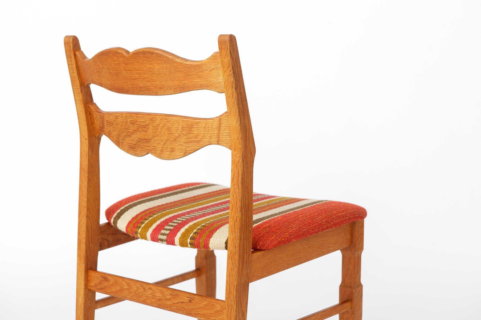 Set van 4 Henning Kjærnulf eiken eetkamerstoelen | Danish Modern | Eg Møbler | jaren 1970 photo vintage