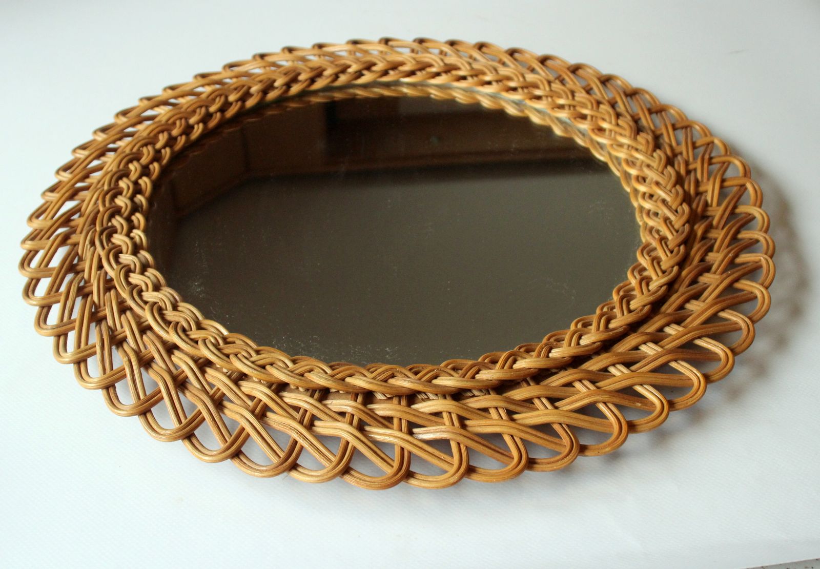 Mid Century Round Wicker Wall Mirror photo 99.0