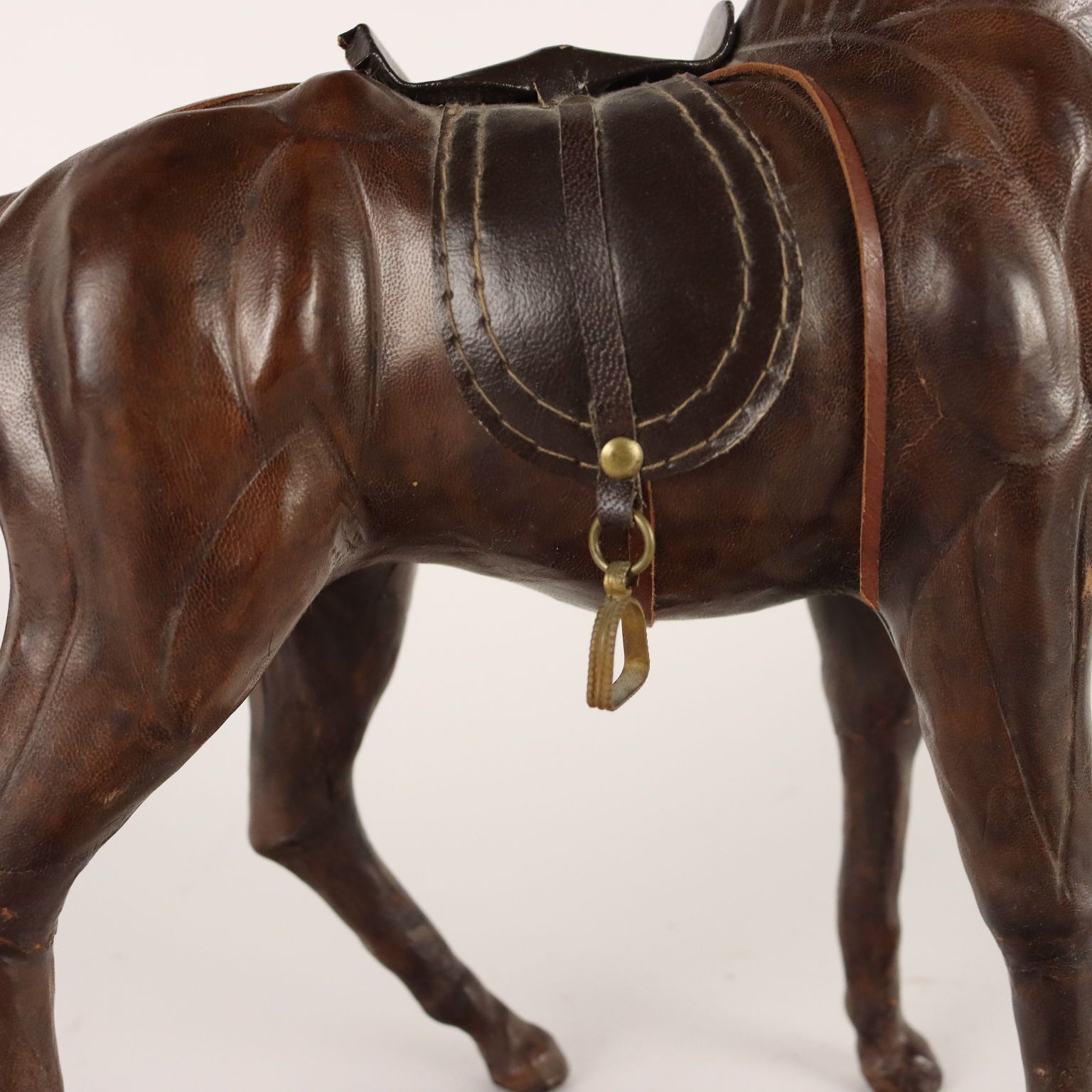 Paard in leer en papier-maché, 19e-20e eeuw photo 270.0