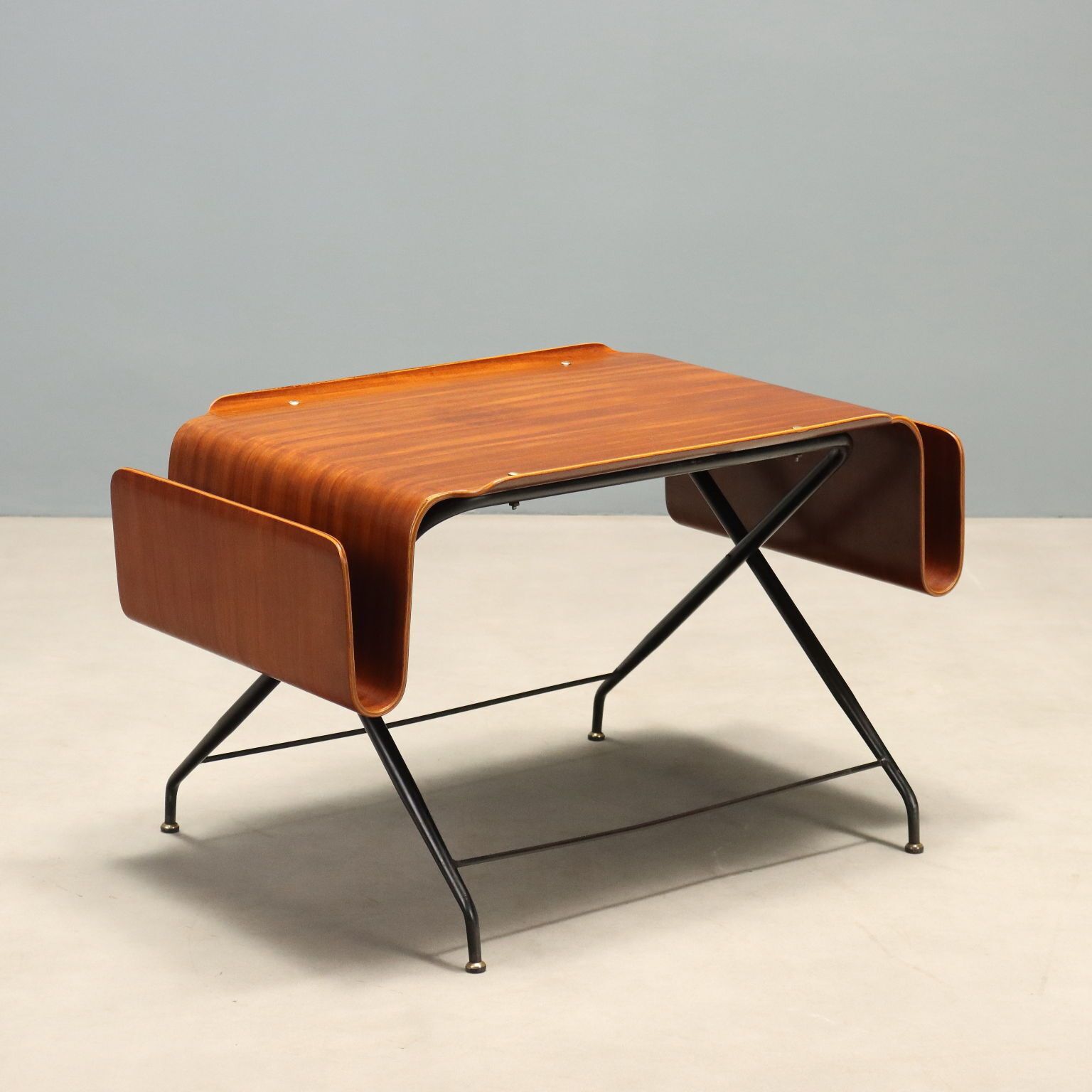 Table basse vintage Industria Legni Curvati, Italie, années 1950