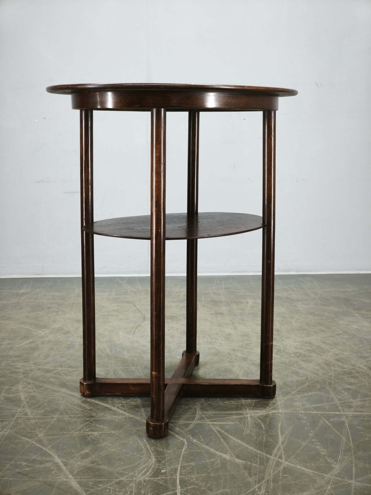 Table ovale Sécession viennoise, Kohn ou Thonet, attribuée à Josef Hoffmann, vers 1900 photo 1607.0