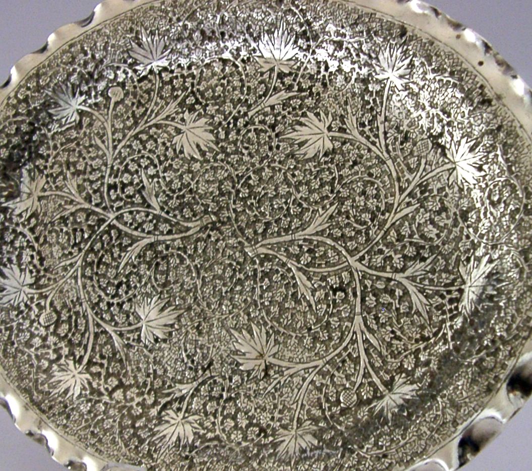 Plateau en argent massif Anglo-Indien 130 g, vers 1920, d'époque photo for sale