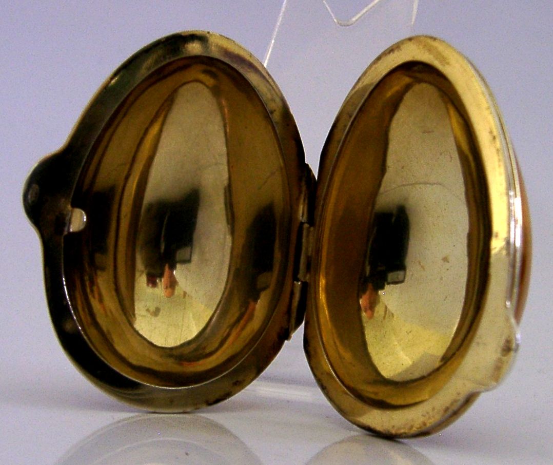 Boîte en argent massif sterling doré et émaillé, 1994, 26 g photo for sale