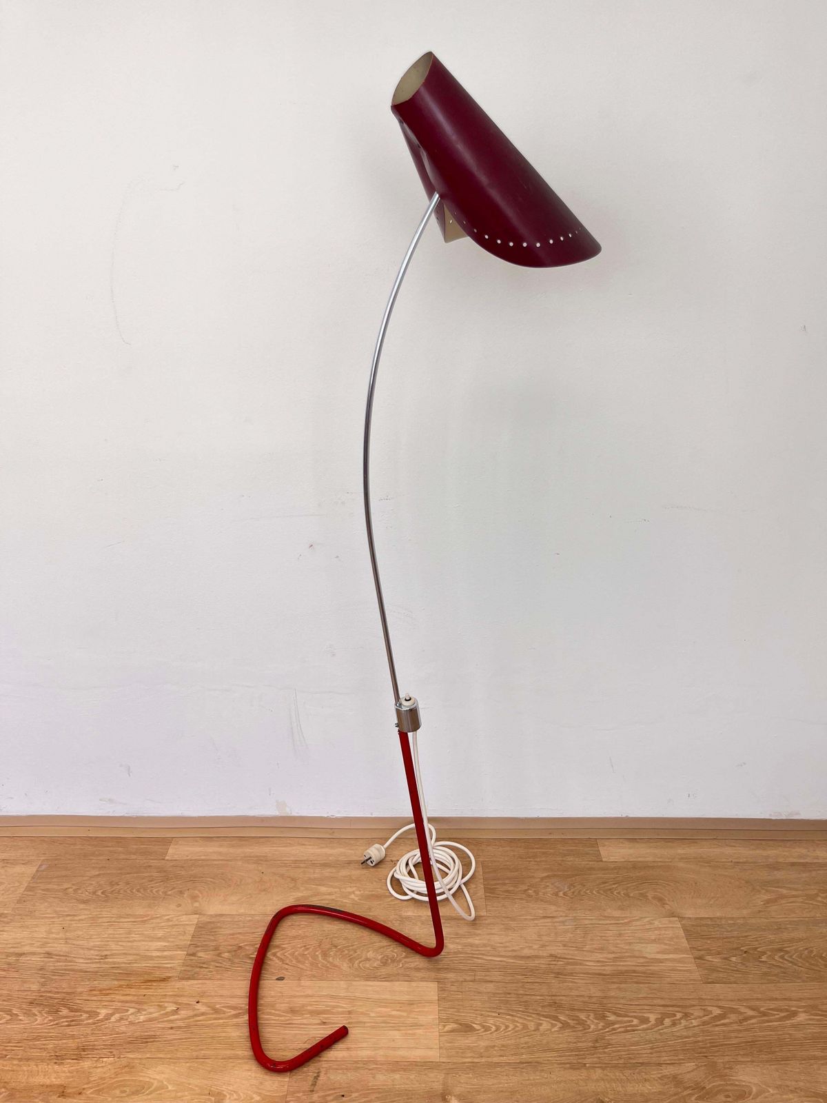 photo for sale Lampadaire mid-century au design organique par Josef Hůrka, années 1960 / Napako