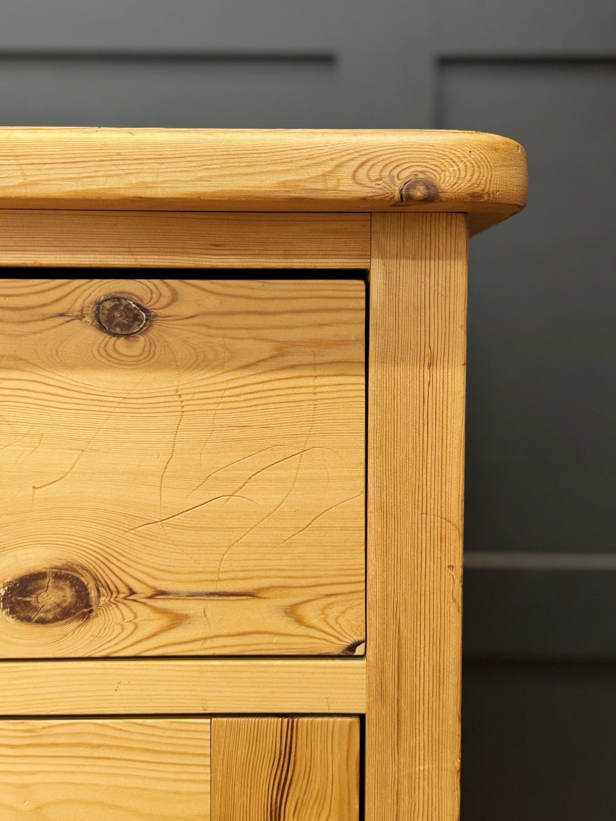 photo vinterior Large Solid Pine Kitchen Sideboard 4 Door 4 Drawer Rustic Farmhouse