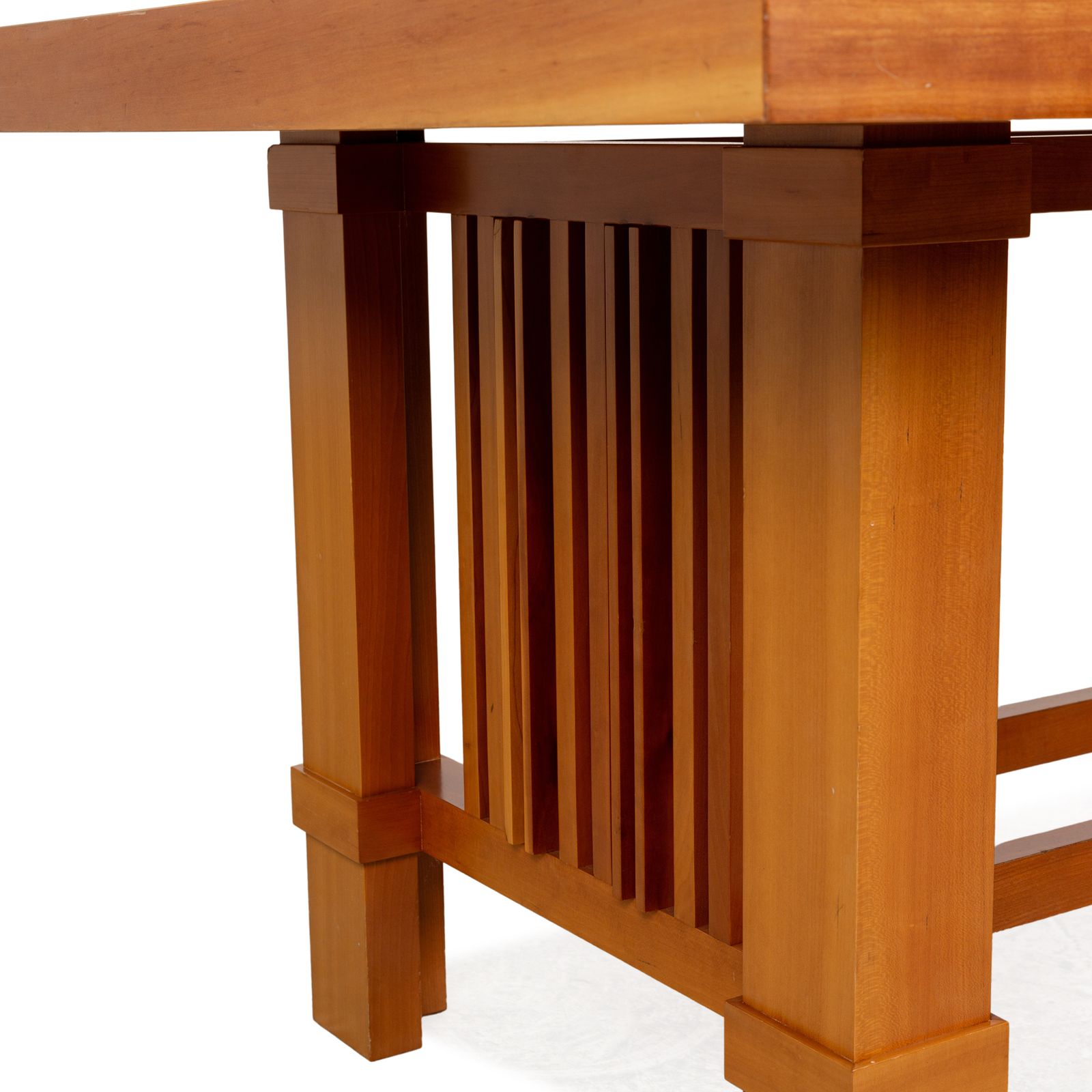 Ensemble de tables Cassina Taliesin en bois de cerisier brun, par Frank Lloyd Wright photo for sale