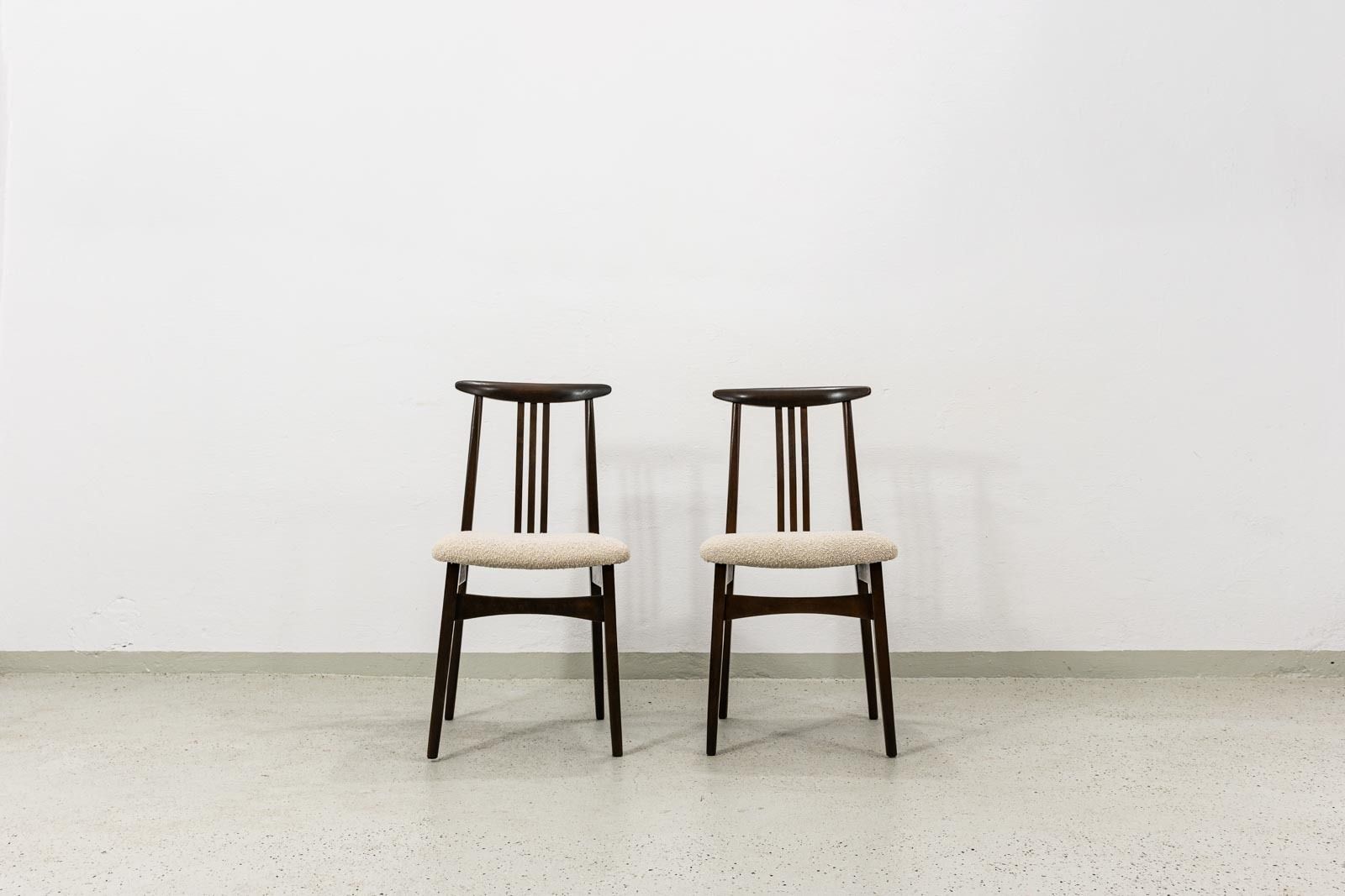 Vintage eetkamerstoelen ontworpen door M. Zieliński, jaren 1960, set van 4 photo vinterior