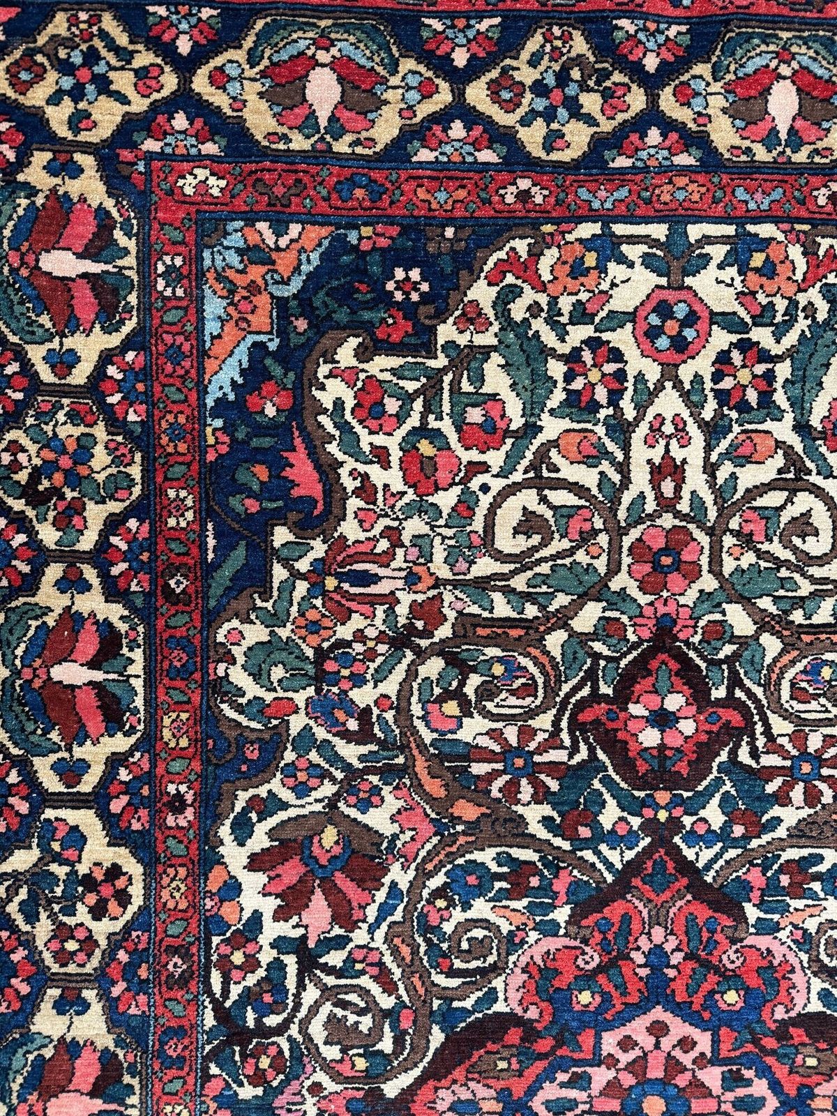 1450.0 Antiek Bakhtiar tapijt 2,13 m x 1,36 m photo