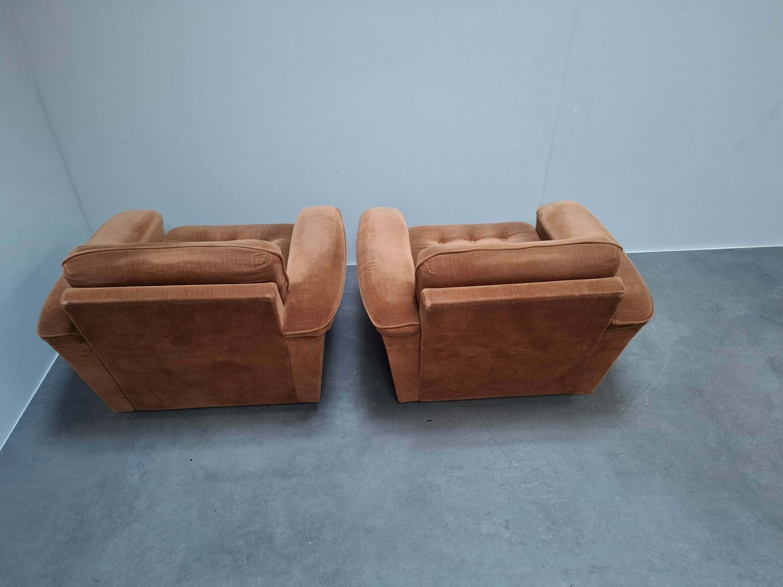 photo vinterior Paire de fauteuils de salon mid-century modern tchèques à roulettes