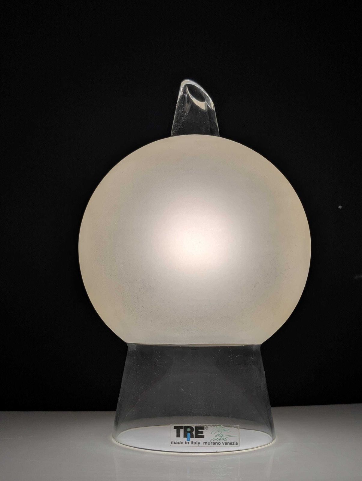 Lampe de table en verre de Murano par Itre, cône géométrique et sphère dépoli, Venise, années 1980 photo Luminaires