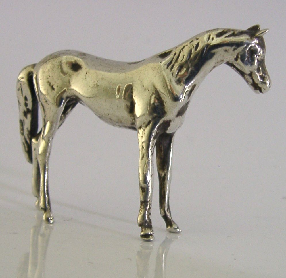 Massief sterling zilveren paardenbeeldje, 2,25 inch, begin 20e eeuw photo vinterior