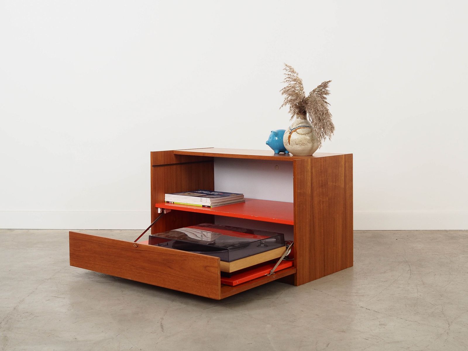 Meuble pour tourne-disque, design danois, années 1970, fabriqué au Danemark photo 719.0