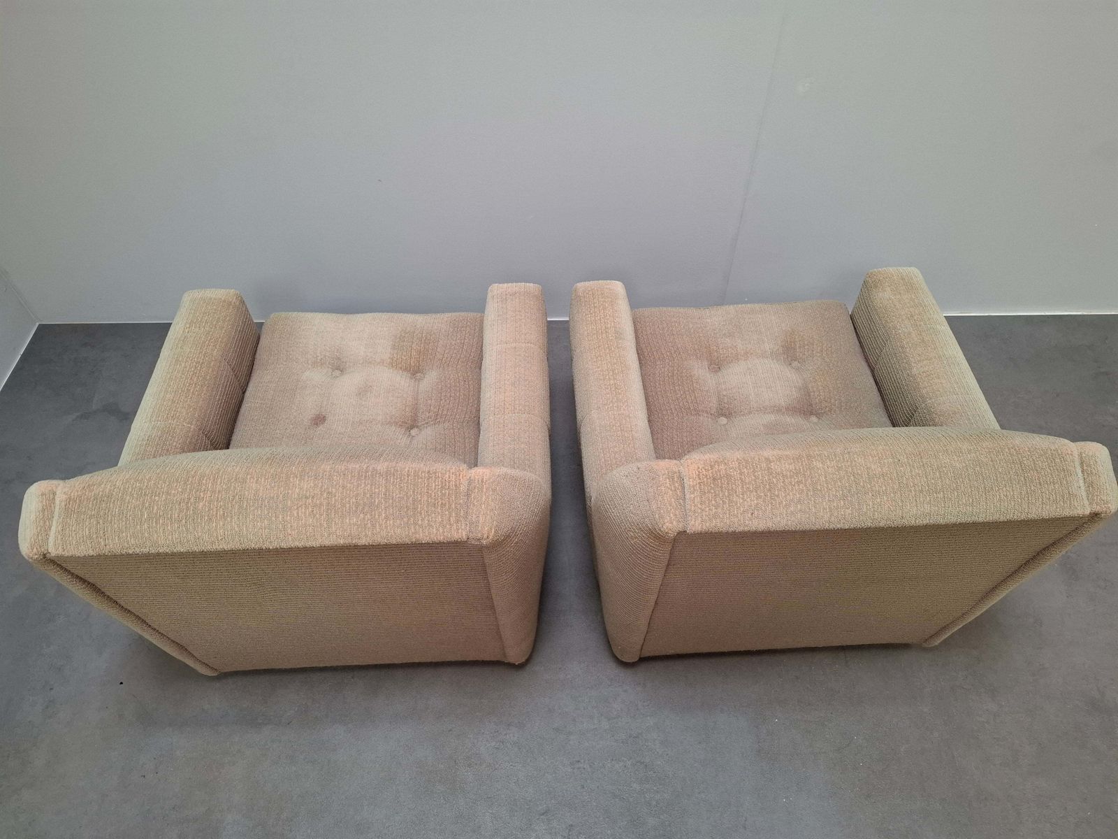 Paire de fauteuils lounge mid-century modern Wiberg par UP Závody Rousínov, 1980 photo Mobilier