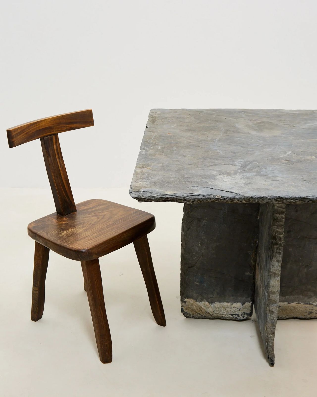 Riven Slate tafel, jaren 1930 photo furniture