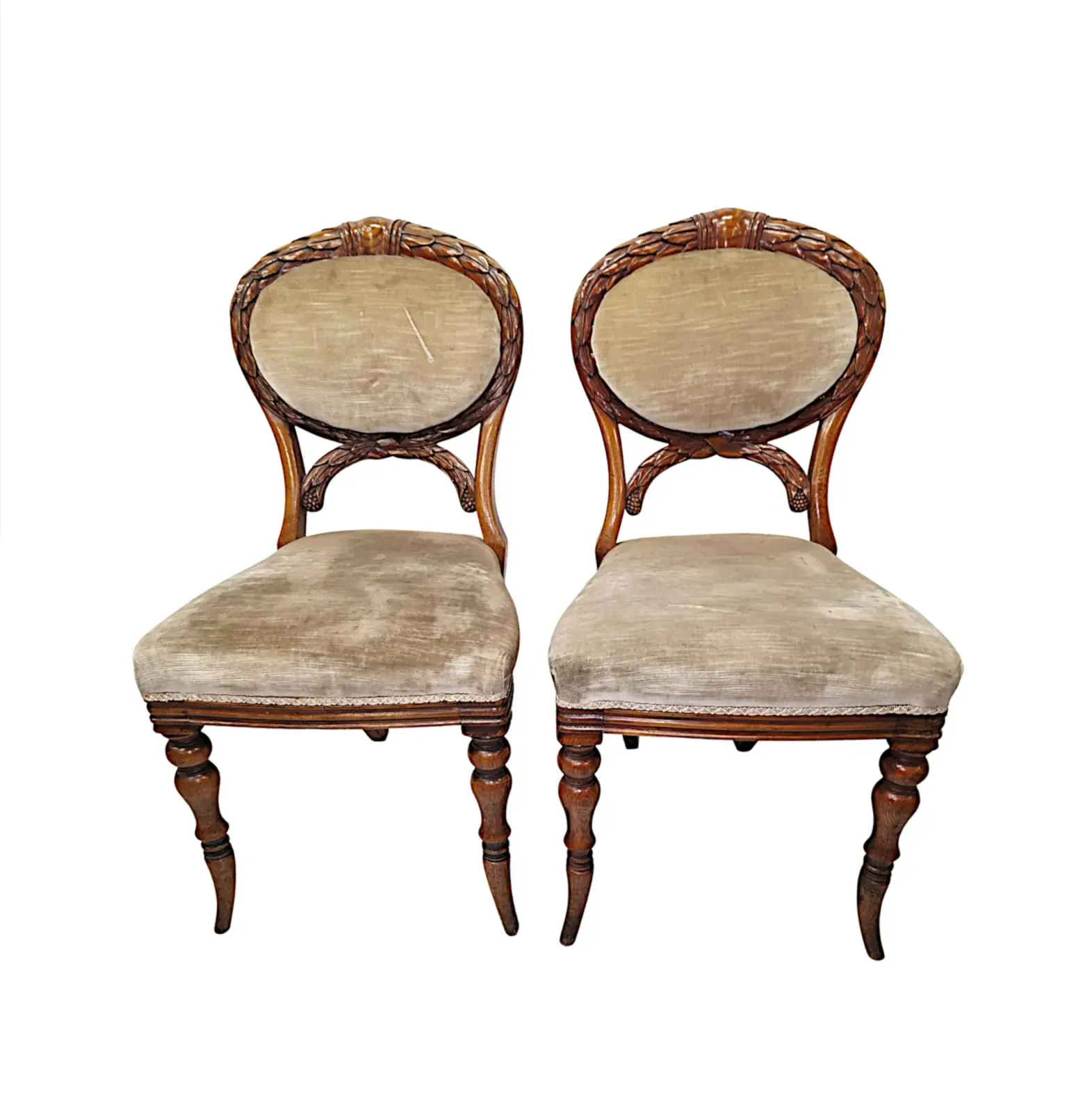 Zeer fraaie set van vier Ierse massief eiken eetkamerstoelen uit de 19e eeuw, gestempeld 'Strahan' of Dublin photo furniture
