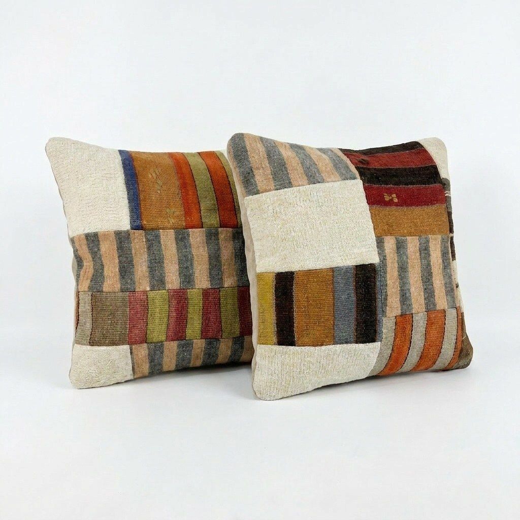Oushak Kilim Kussenhoes 49 x 50 cm, Set van Twee photo for sale