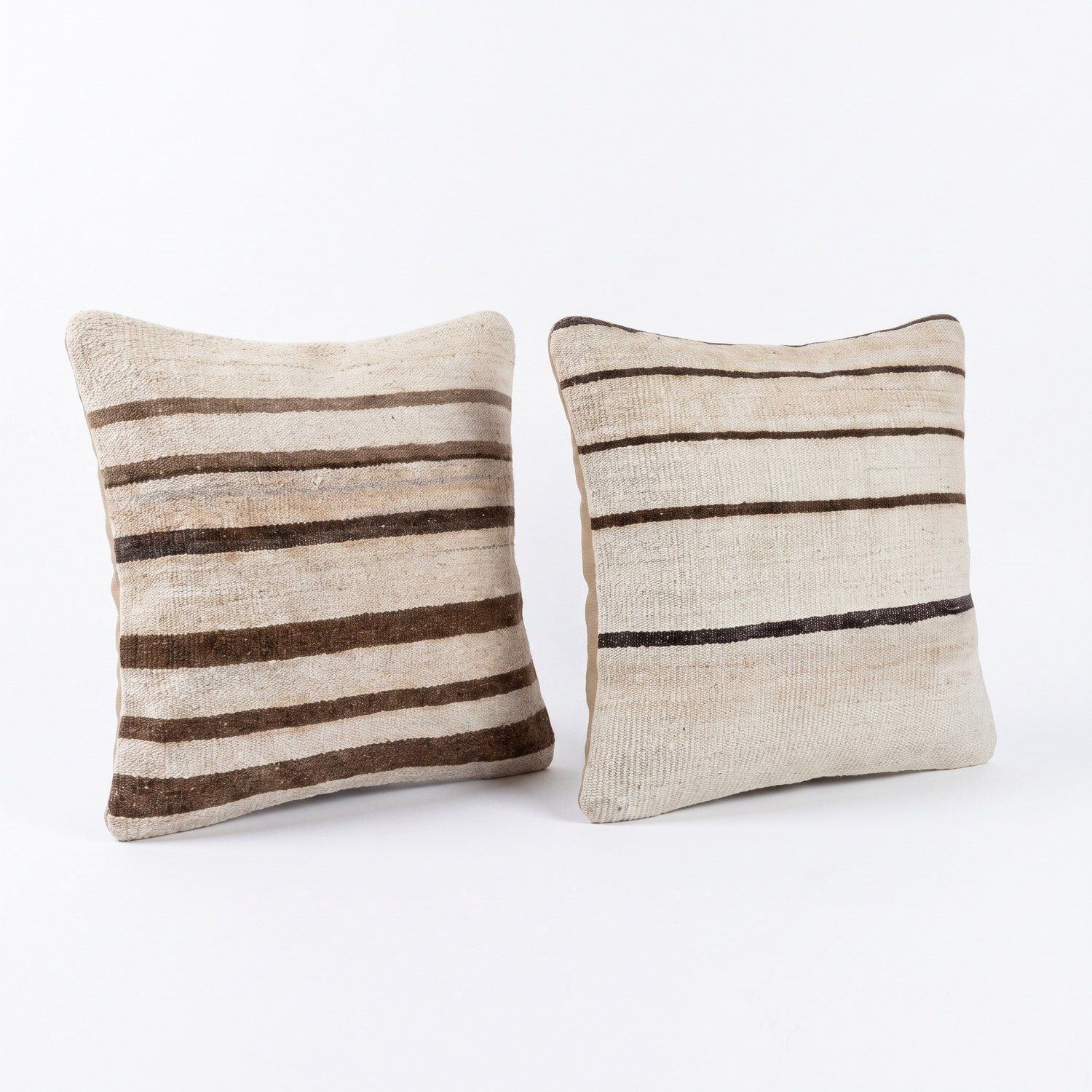 Housse de coussin kilim anatolien 49 x 50 cm, lot de deux photo furniture