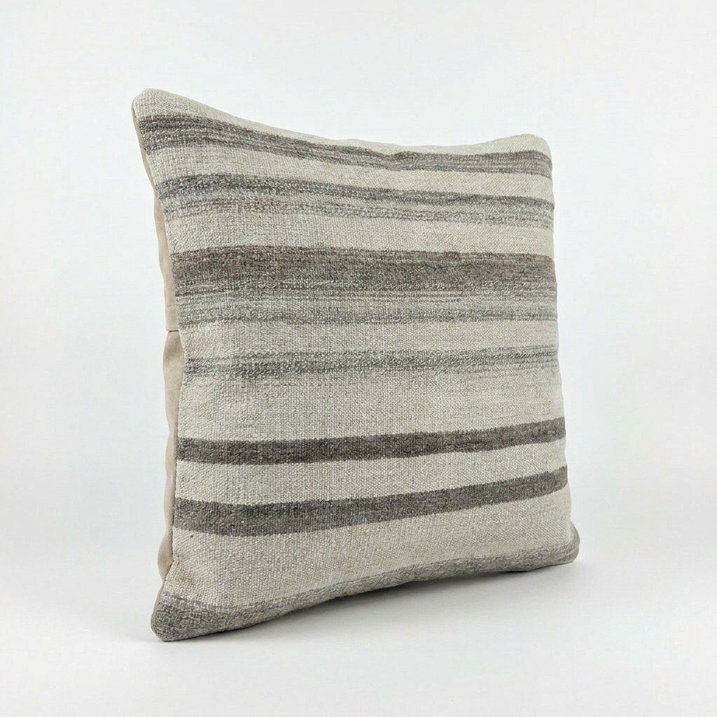 Turkische kilim kussenhoes 50 x 50 cm photo furniture