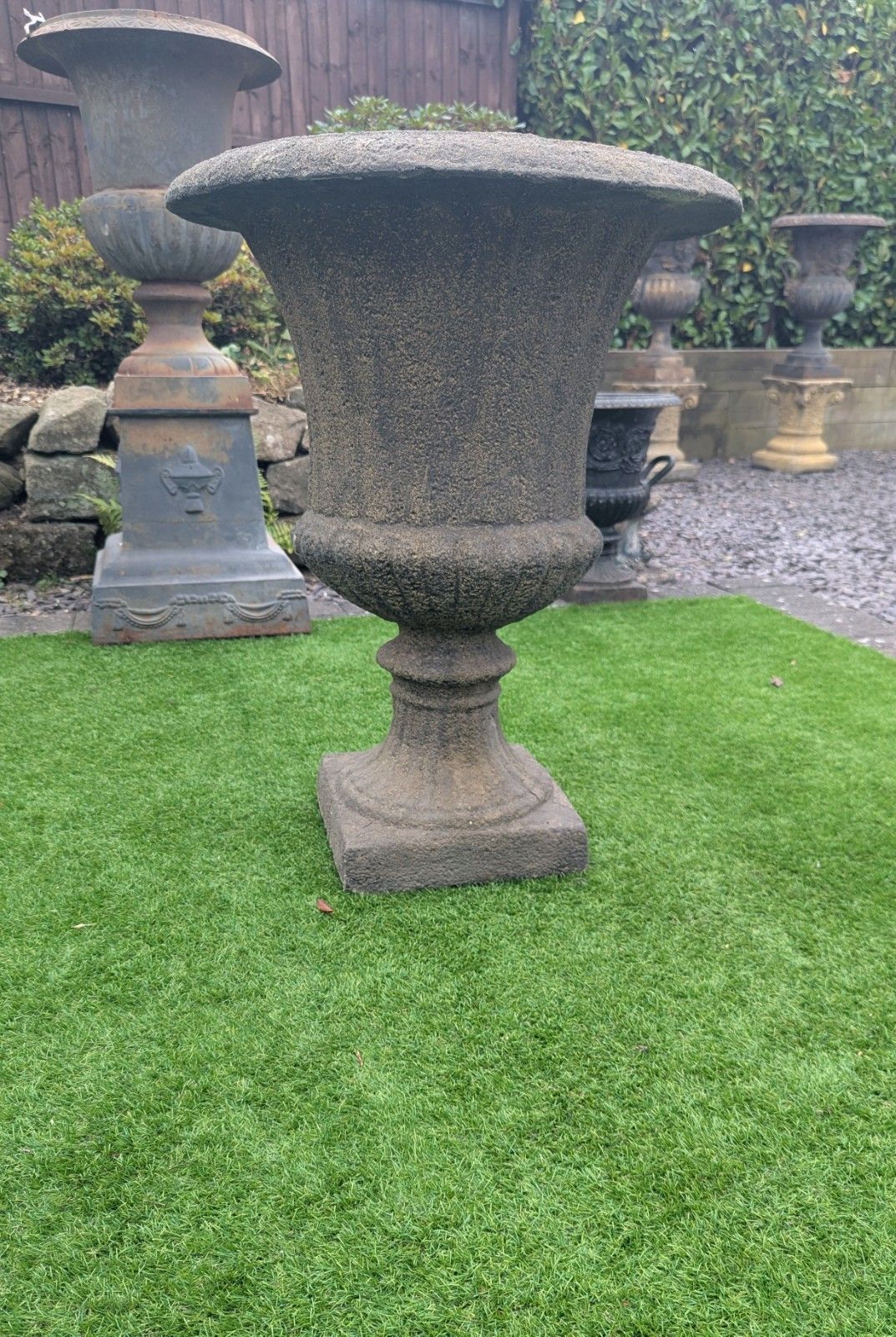 Garden Decor Vintage Style  Heathfield Urn English Stone Urn Delivery Available 0365. photo