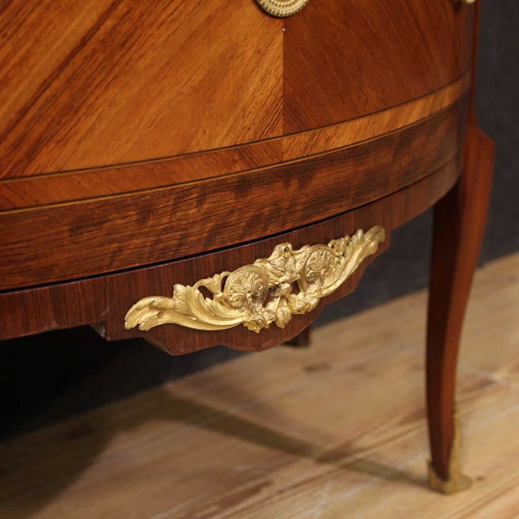 3000.0 Commode demi-lune de style Louis XVI, France, début du XXe siècle photo