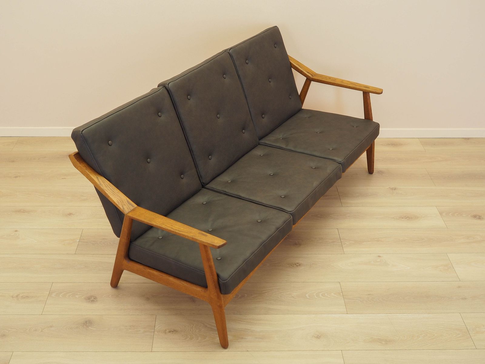 Brockmann Petersen Eikenhouten Bank voor Randers Møbelfabrik, Leren Bekleding, Denemarken, jaren 1970. photo vintage
