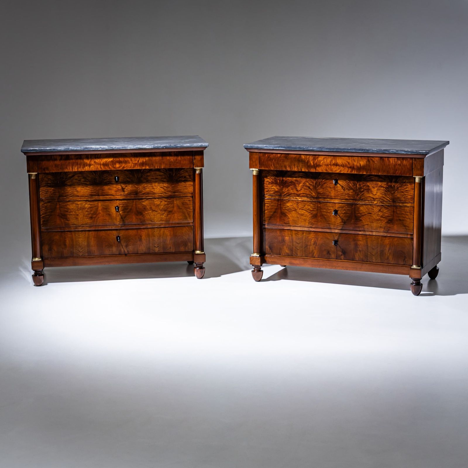 photo vinterior Pair Of Chests Of Drawers With Marble Tops, Italy, Circa 1820
