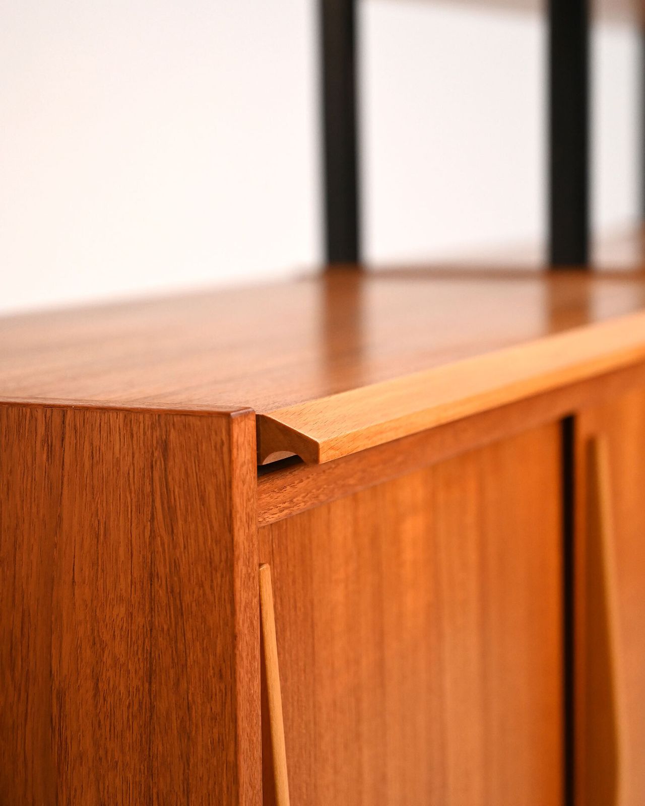 2050.0 Scandinavian Modular Teak And Lacquered Wood Shelving Unit, 1960s photo