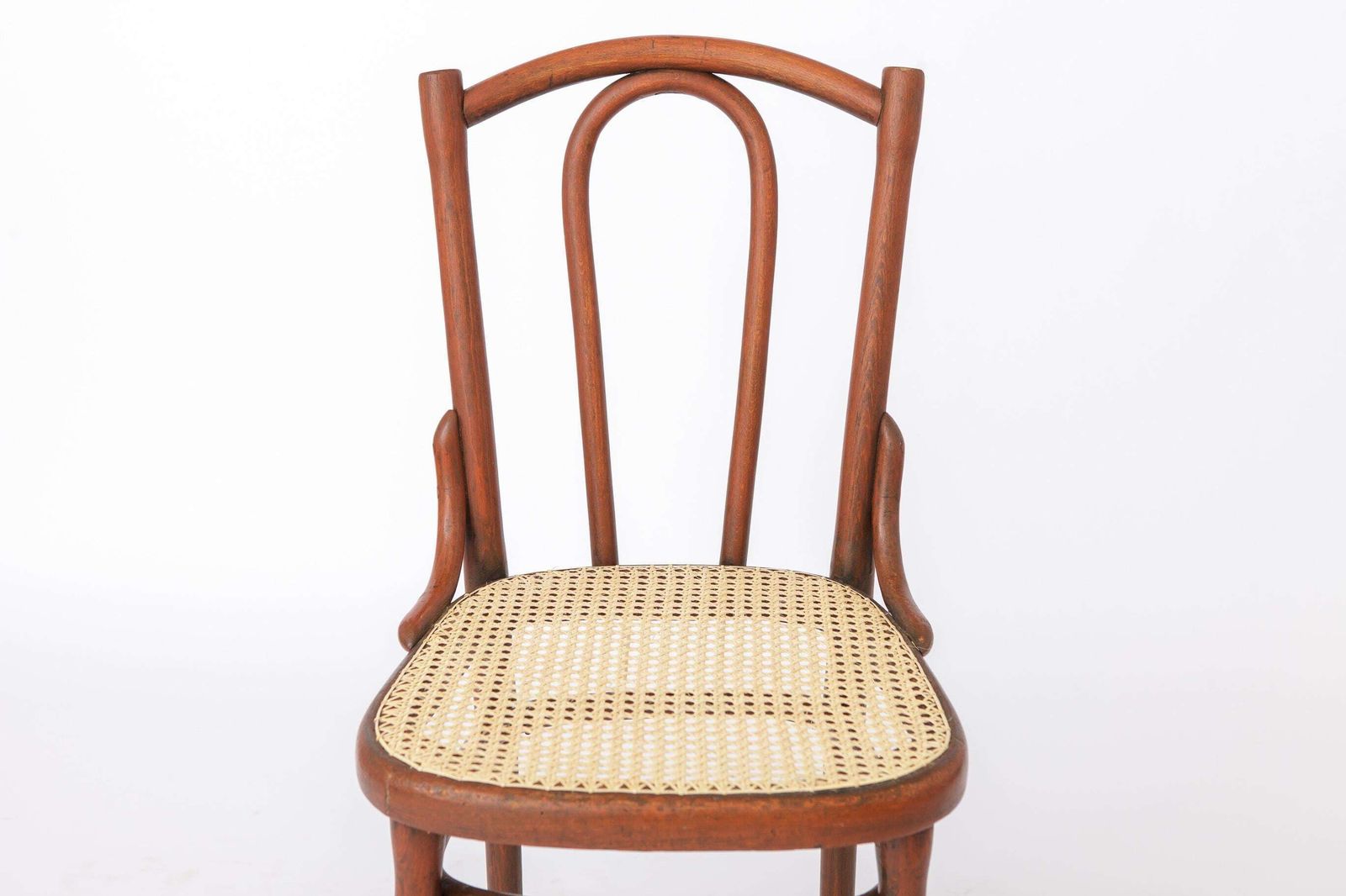 Antiek Bentwood-stoel in de stijl van Thonet No. 56 | Oostenrijkse rotan bistrostoel | jaren 1930 photo furniture