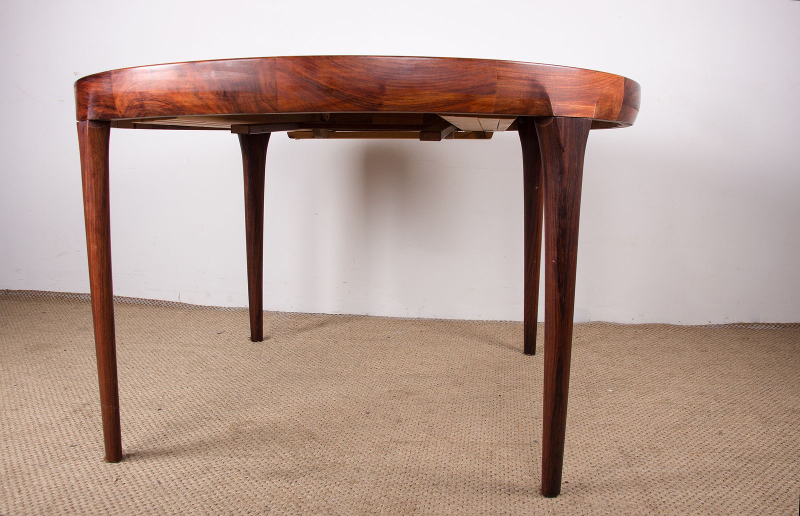 Table à manger danoise extensible en palissandre, par Ib Kofod Larsen pour Faarup Mobelfabrik. photo 4000.0
